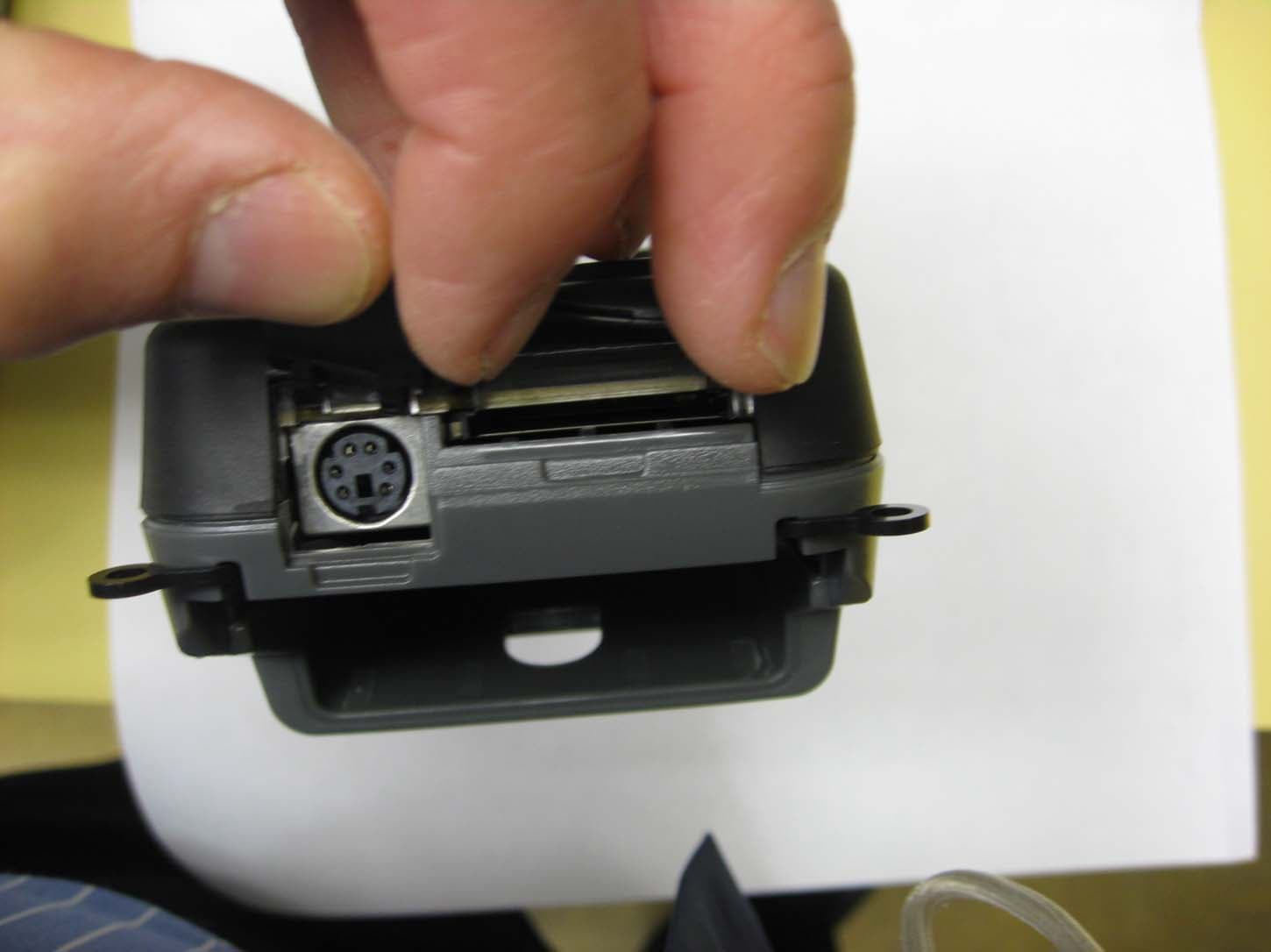 Base Universal Handheld Module - FCC ID Z7KUHH0032011 - Dwyer Instruments, Inc. (3)