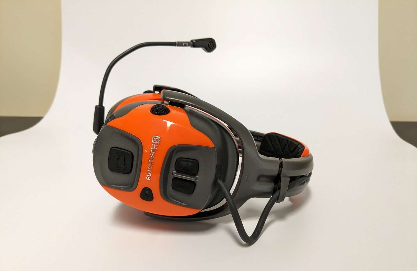 Electronic Hearing Protection - FCC ID ZASHP500 - HUSQVARNA AB (2)