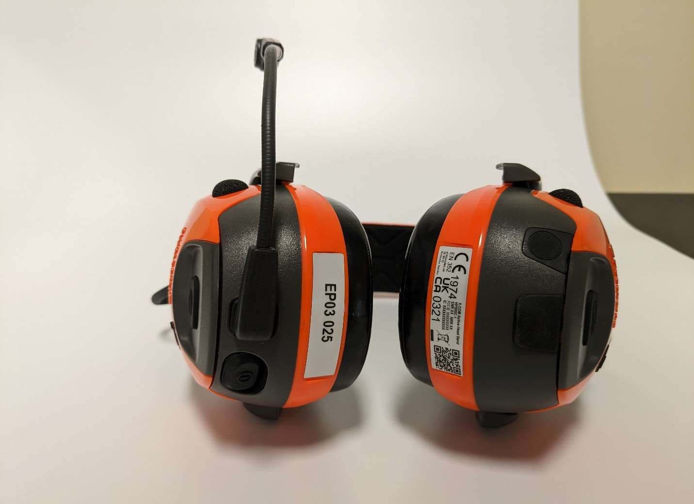 Electronic Hearing Protection - FCC ID ZASHP500 - HUSQVARNA AB