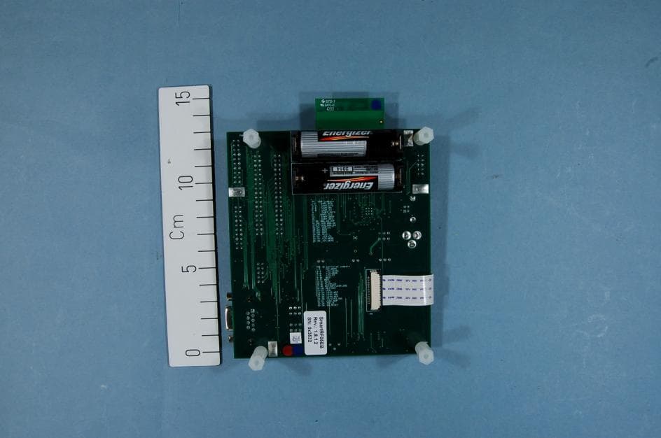 The CC2533EM is a development tool for TIs 2.4 GHz CC2533 IEEE 802.15.4 System-on-Chip. - FCC ID ZAT2533EM - Texas Instruments Inc. (4)