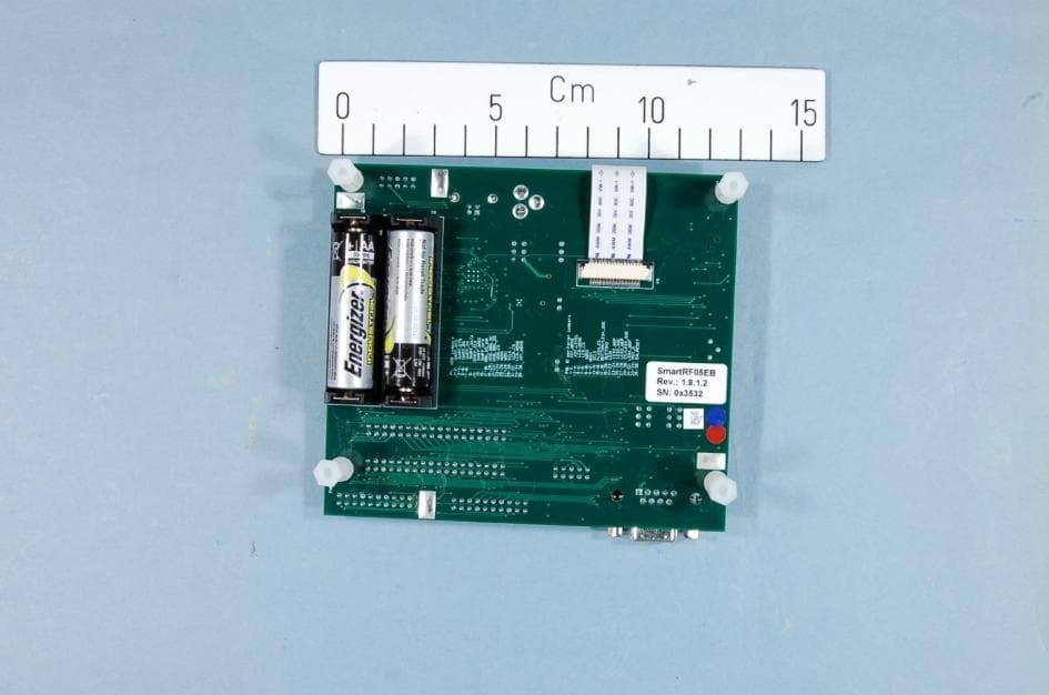 The CC2540EM is a development tool for TIs 2.4 GHz CC2540 Bluetooth low energy system-on-chip - FCC ID ZAT2540EM - Texas Instruments Inc. (4)