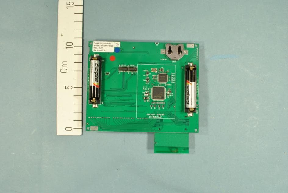 The 7IDEM is a development tool for TIs 2.4 GHz 7ID System-on-Chip - FCC ID ZAT7IDEM - Texas Instruments Inc. (2)