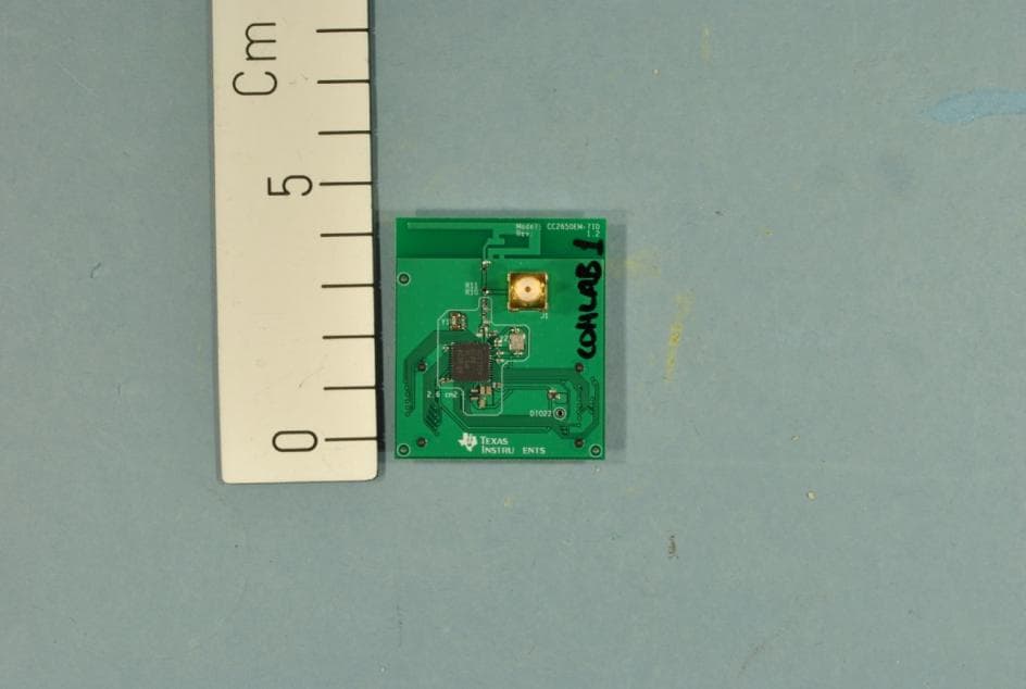 The 7IDEM is a development tool for TIs 2.4 GHz 7ID System-on-Chip - FCC ID ZAT7IDEM - Texas Instruments Inc. (3)