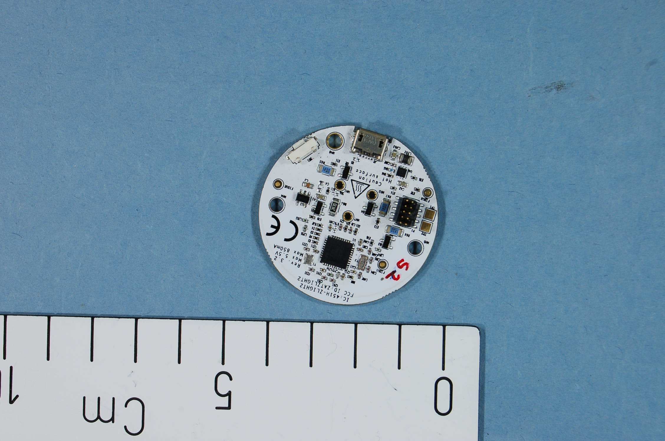 The Zlight2 is a development tool for TIs 2.4 GHz CC2531 IEEE802.15.4 System-on-Chip with USB. - FCC ID ZATZLIGHT2 - Texas Instruments Inc.
