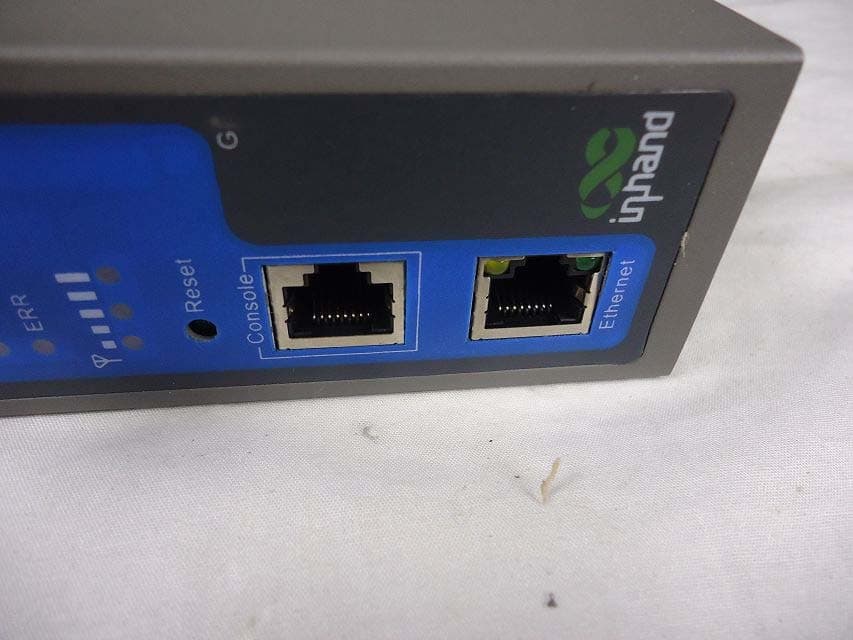 Industrial Cellular Router - FCC ID ZAZR7X1GS - Beijing InHand Networks Technology Co,. Ltd. (3)