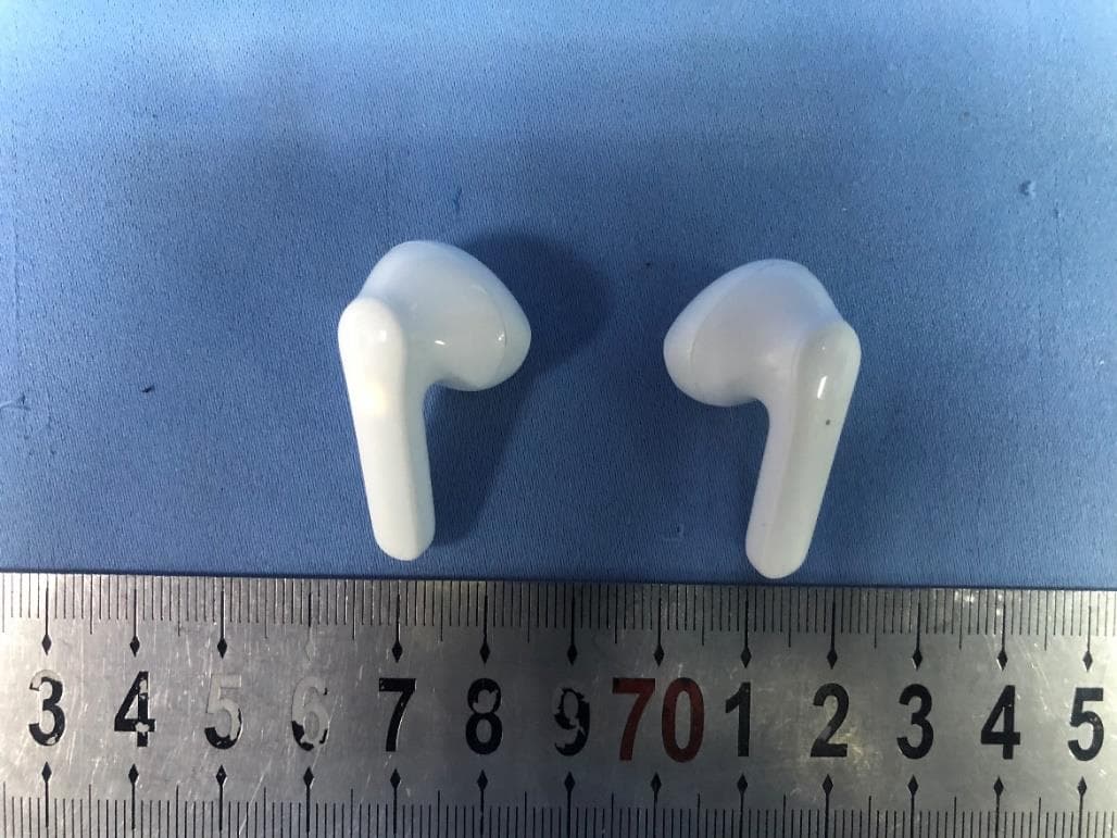 True Wireless Earbuds - FCC ID ZBCTW602A - SHENZHEN DNS INDUSTRIES CO., LTD.