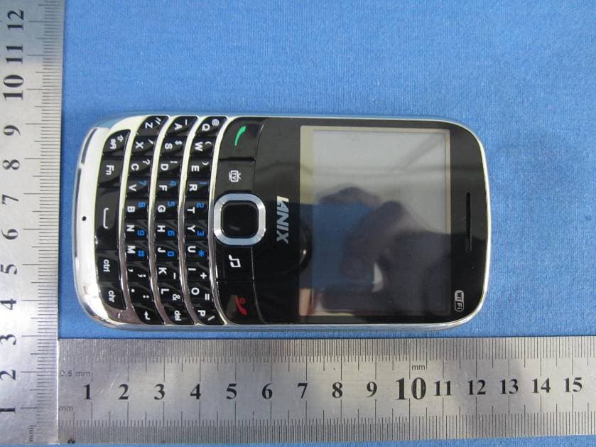 GSM GPRS Digital Mobile Phone - FCC ID ZC4LX14 - Corporativo Lanix S.A. de C.V. (1)