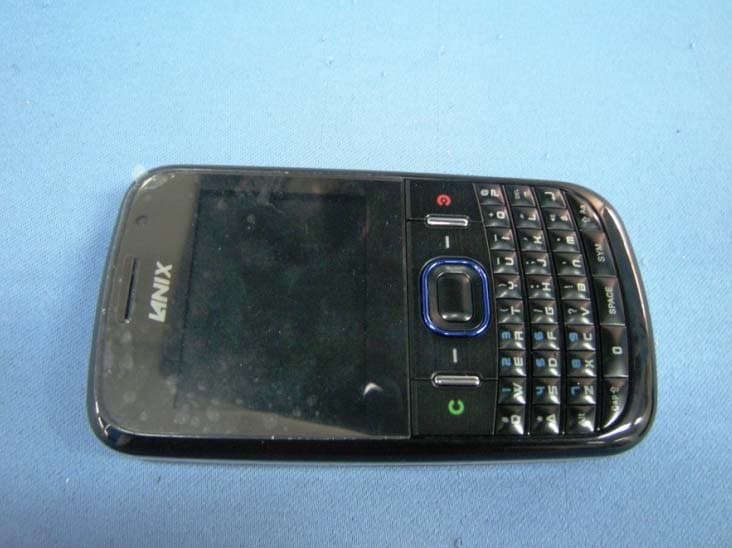 WCDMA Mobile Phone - FCC ID ZC4LX20 - Corporativo Lanix S.A. de C.V. (3)