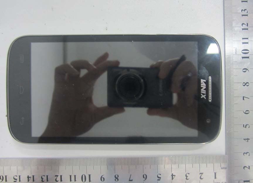 Smartphone - FCC ID ZC4S600 - Corporativo Lanix S.A. de C.V. (2)