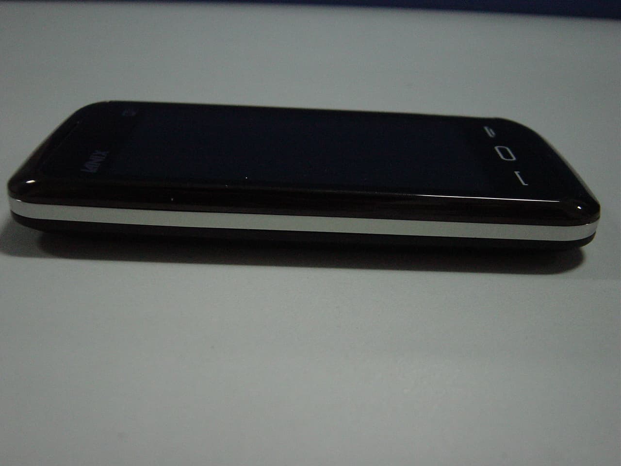 MOBILE PHONE - FCC ID ZC4T99 - Corporativo Lanix S.A. de C.V. (4)