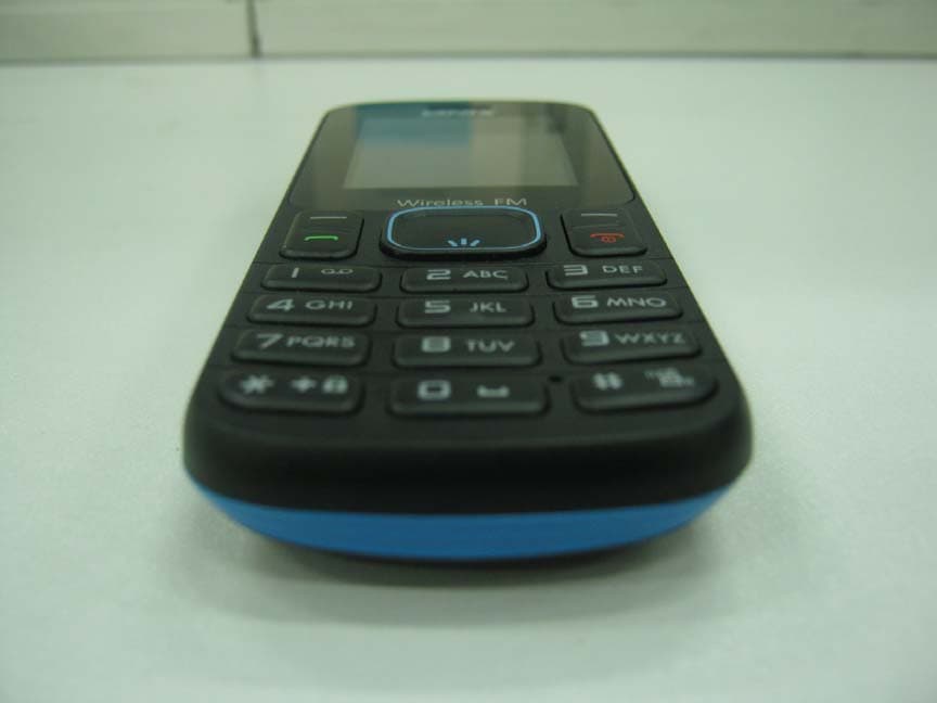 GSM Phone - FCC ID ZC4W30 - Corporativo Lanix S.A. de C.V. (5)