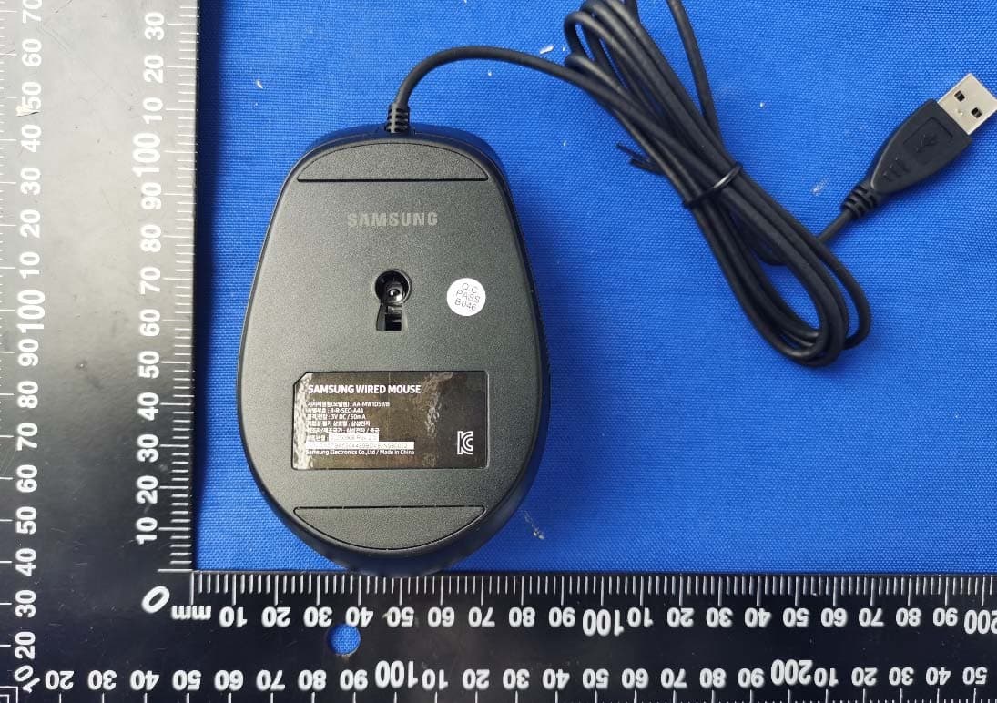 Notebook Computer - FCC ID ZCANP550XDAC - SAMSUNG Electronics Co., Ltd. (3)