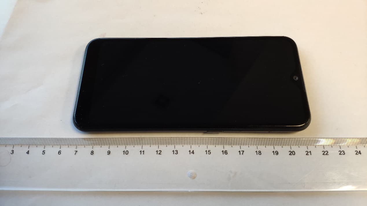Multi-band GSM/WCDMA/LTE phone with Bluetooth, WLAN - FCC ID ZCASMA015T1 - SAMSUNG Electronics Co., Ltd. (5)
