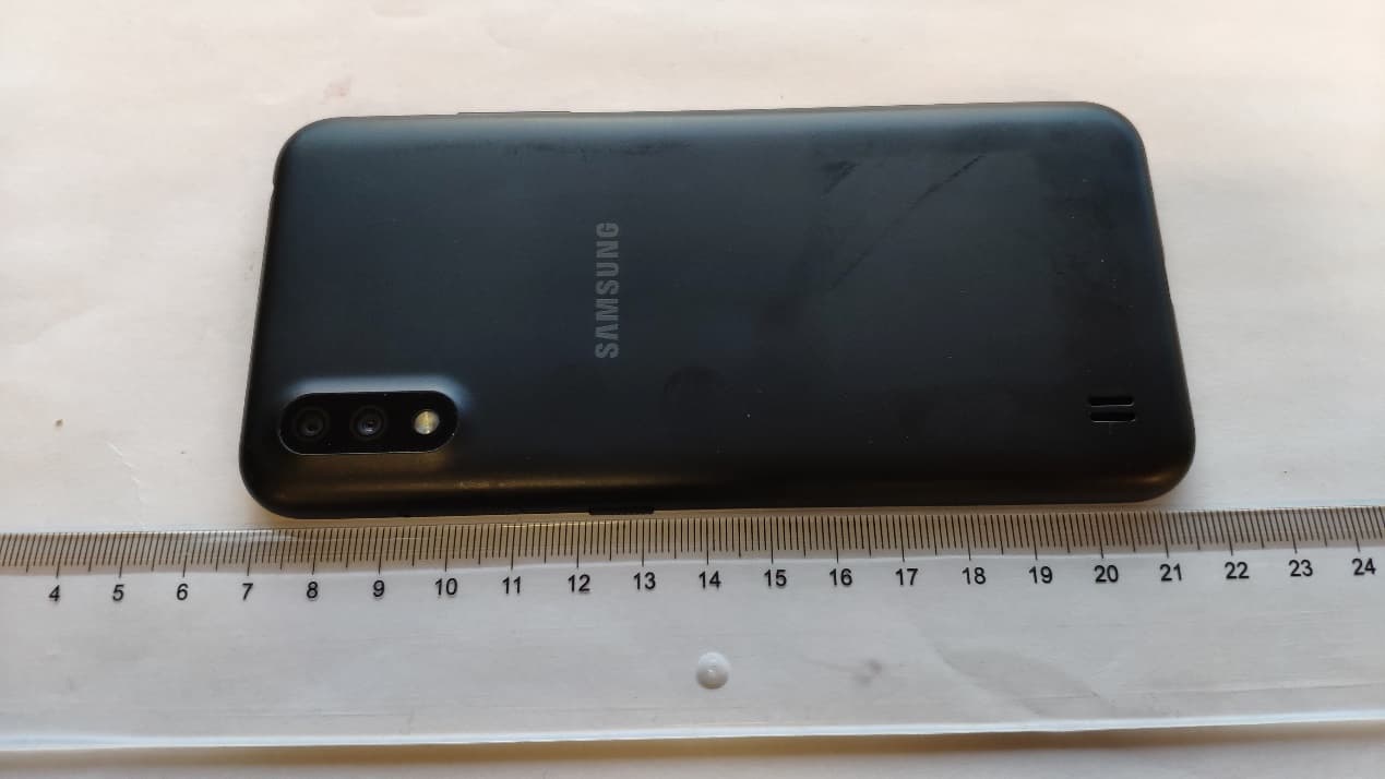 Multi-band GSM/WCDMA/LTE phone with Bluetooth, WLAN - FCC ID ZCASMA015T1 - SAMSUNG Electronics Co., Ltd. (4)