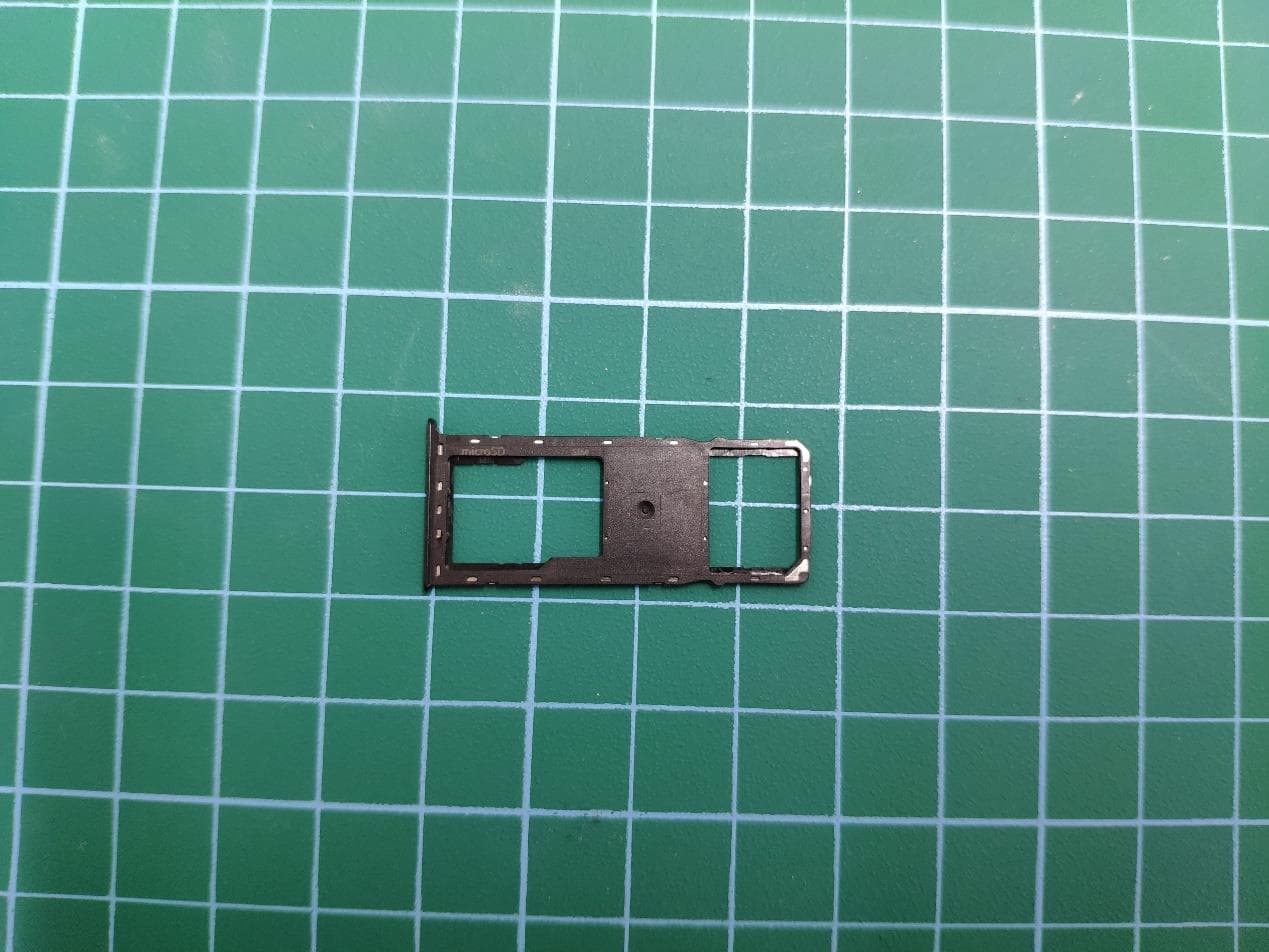 Multi-band GSM/WCDMA/LTE mobile phone with Bluetooth, WLAN - FCC ID ZCASMA037U - SAMSUNG Electronics Co., Ltd. (4)