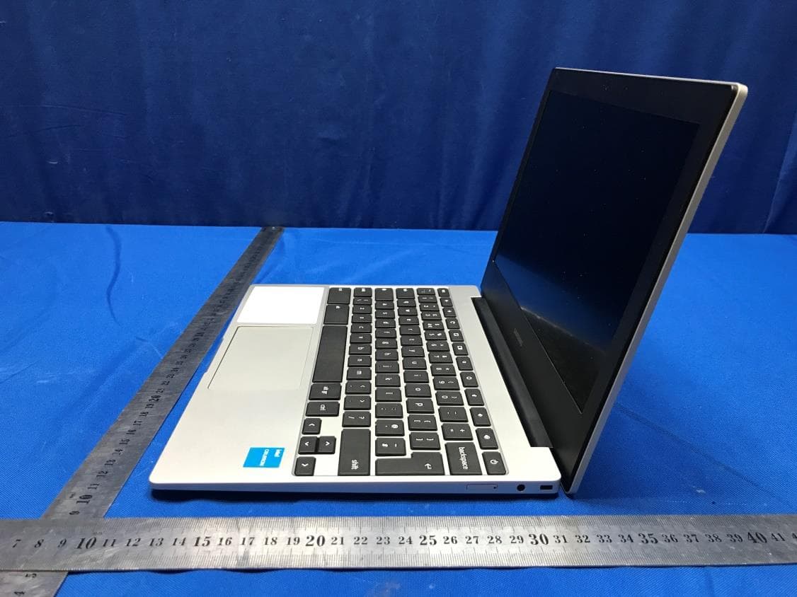Notebook PC - FCC ID ZCAXE315XDA - SAMSUNG Electronics Co., Ltd. (5)