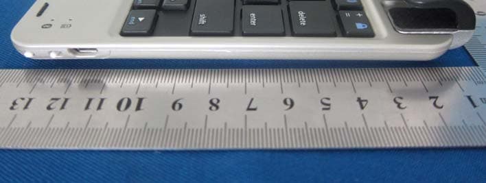 Bluetooth Keyboard - FCC ID ZCFHT-1302 - Shenzhen Phaeton Nice Electronic High-tech Co. Ltd. (2)