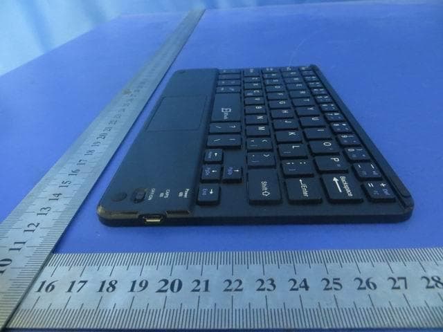 Bluetooth Keyboard - FCC ID ZCFKB701 - Shenzhen Phaeton Nice Electronic High-tech Co. Ltd. (2)