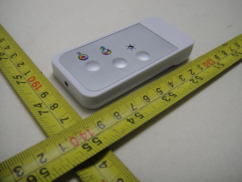 RF REMOTE CONTROLLER - FCC ID ZCM-R321103 - Ready2light ltd (3)