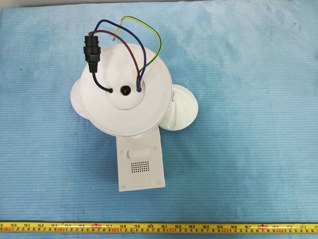 4.0 MP Wireless Floodlight Camera - FCC ID ZDEF41 - ShenZhen Foscam Intelligent Technology Co., Ltd. (2)