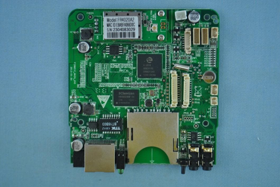 Indoor HD Pan/Tilt Wireless IP Camera - FCC ID ZDEFI9821W - ShenZhen Foscam Intelligent Technology Co., Ltd. (2)