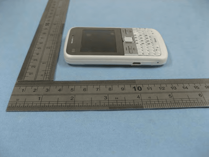 GSM mobile phone - FCC ID ZDJE5722 - cellnet 7 HK limited