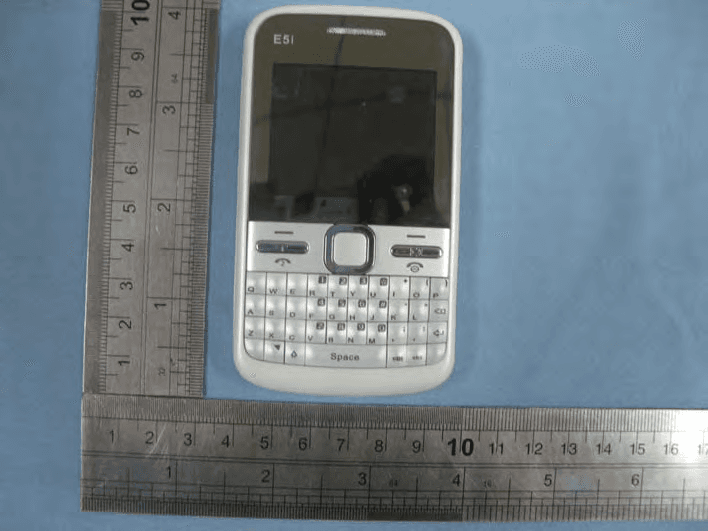 GSM mobile phone - FCC ID ZDJE5722 - cellnet 7 HK limited (3)