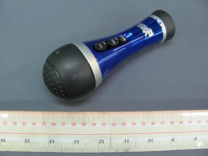 First Act Voice Rockrz Microphone - FCC ID ZDMVCKRZB - First Act Inc.