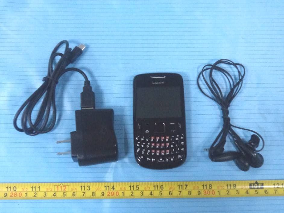 Mobile Phone - FCC ID ZE6F1 - Bess Mobile HK, Limited (4)