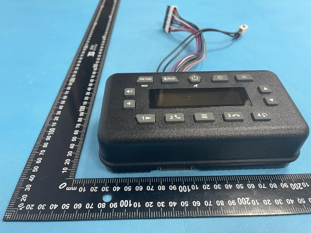 Mini Radio - FCC ID ZGM-AUC18239 - Magnadyne Corporation (4)