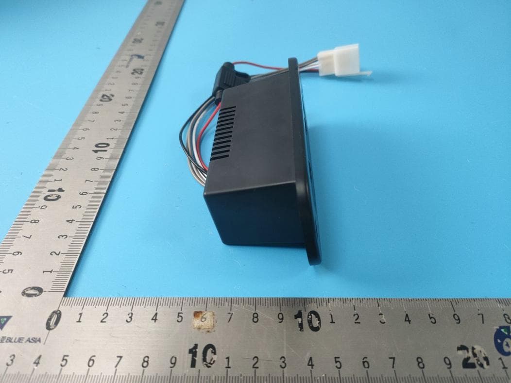 BLUETOOTH RECEIVER AMPLIFIER - FCC ID ZGM-LSBT1B-AMP - Magnadyne Corporation (5)