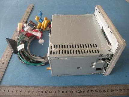 CAR DVD PLAYER - FCC ID ZGM-M4-LCD - Magnadyne Corporation (2)