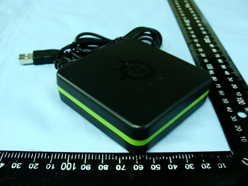 2.4GHz STEREO TRANSMITTER - FCC ID ZHK-6126201 - SteelSeries ApS (3)