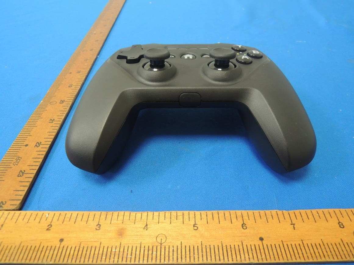 Gaming Controller - FCC ID ZHK-GC00007 - SteelSeries ApS (2)