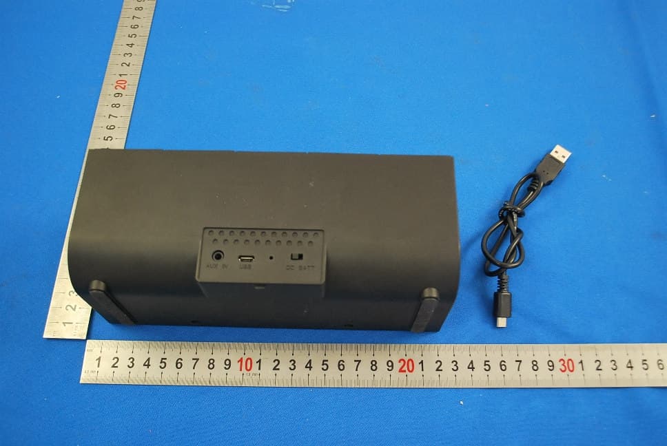 Bluetooth Speaker - FCC ID ZJPBC15BTS300 - Shenzhen SKY DRAGON Audio-video Technology Co.LTD (2)