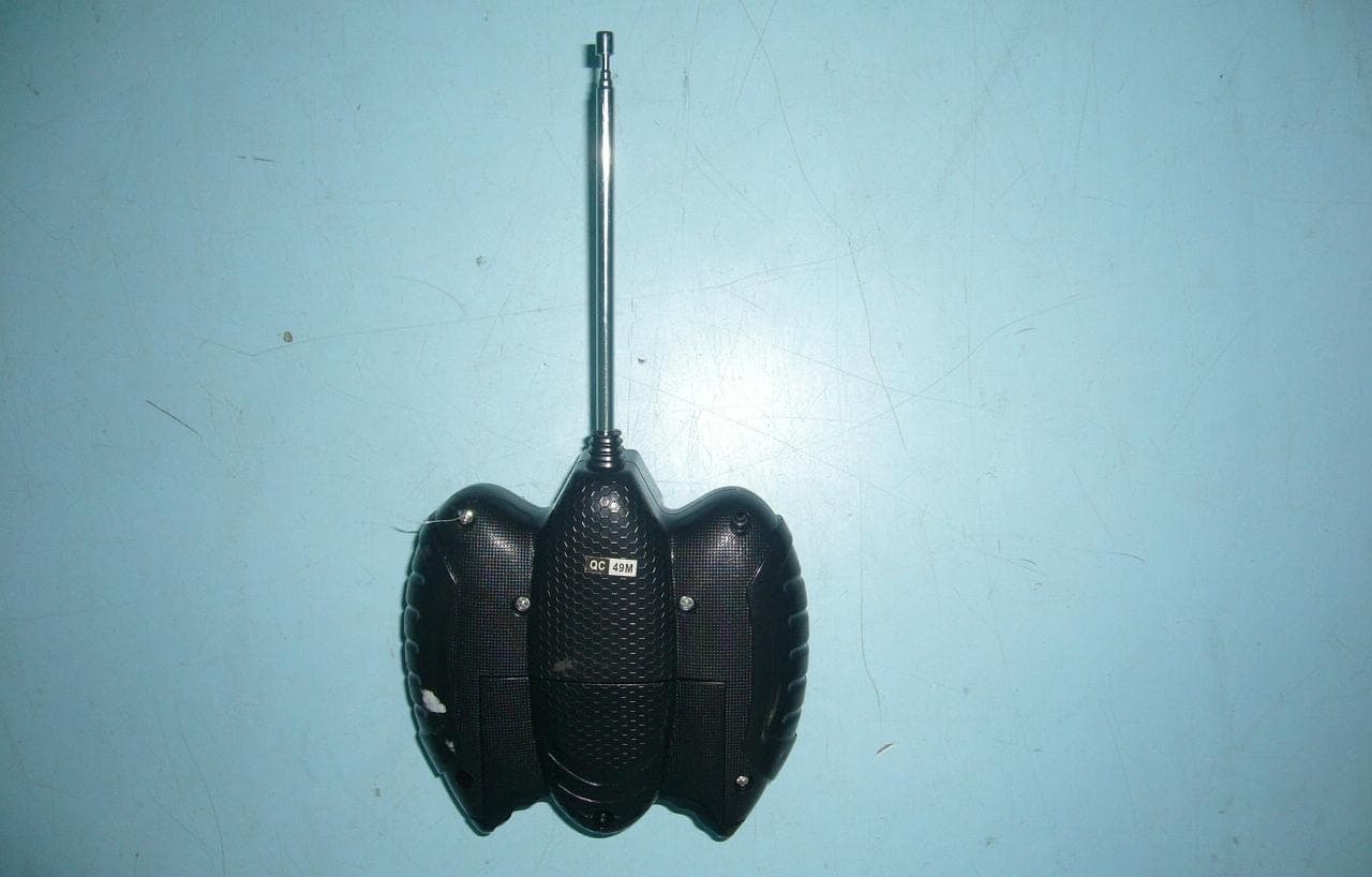 RC Toy Transmitter - FCC ID ZJR90152-49MT - MAGIC TIME INTERNATIONAL LIMITED. (2)