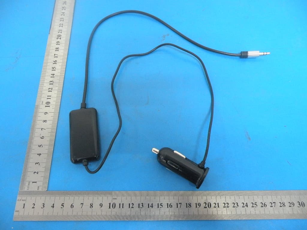 FM Transmitter - FCC ID ZJV-ENGFMT4 - Premier Accessory Group