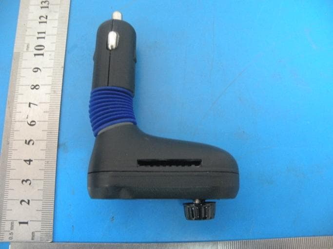 Car MP3 bluetooth transmitter - FCC ID ZJV-PWFMT4 - Premier Accessory Group (2)