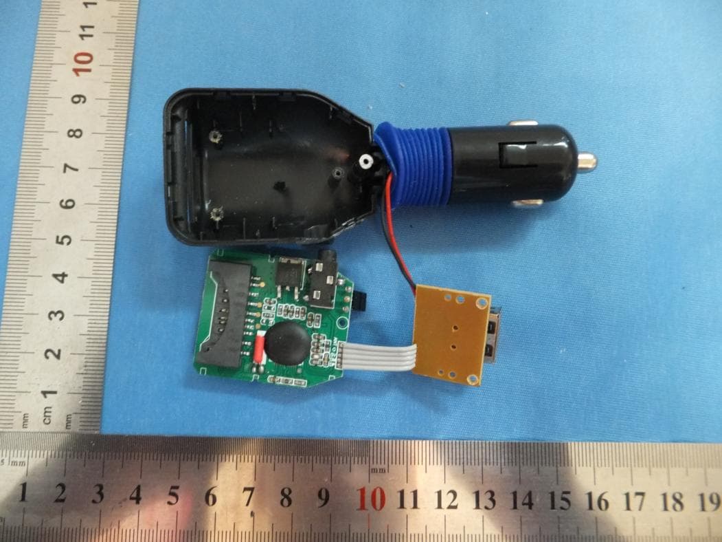 FM Transmitter - FCC ID ZJVPWFMT3 - Premier Accessory Group (5)
