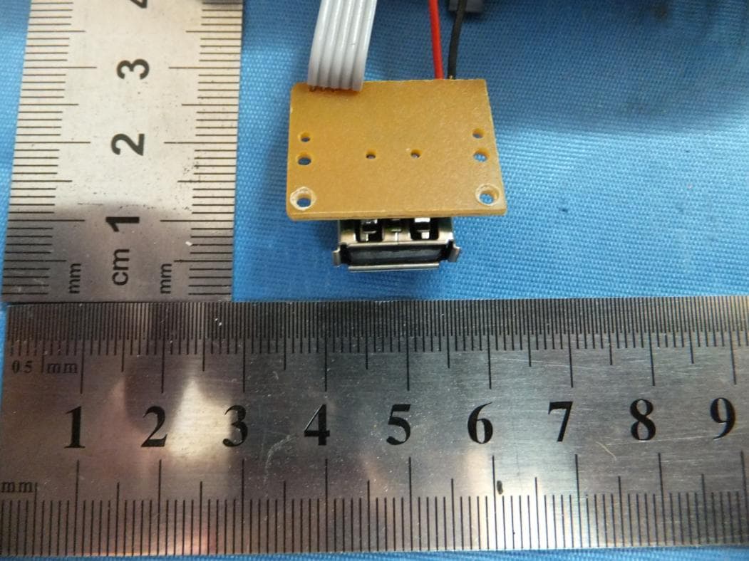 FM Transmitter - FCC ID ZJVPWFMT3 - Premier Accessory Group (2)