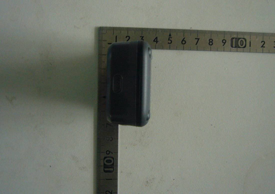 GSM/GPRS/GPSTracker - FCC ID ZKQ-0609201100001 - Micron Electronics LLC. (3)