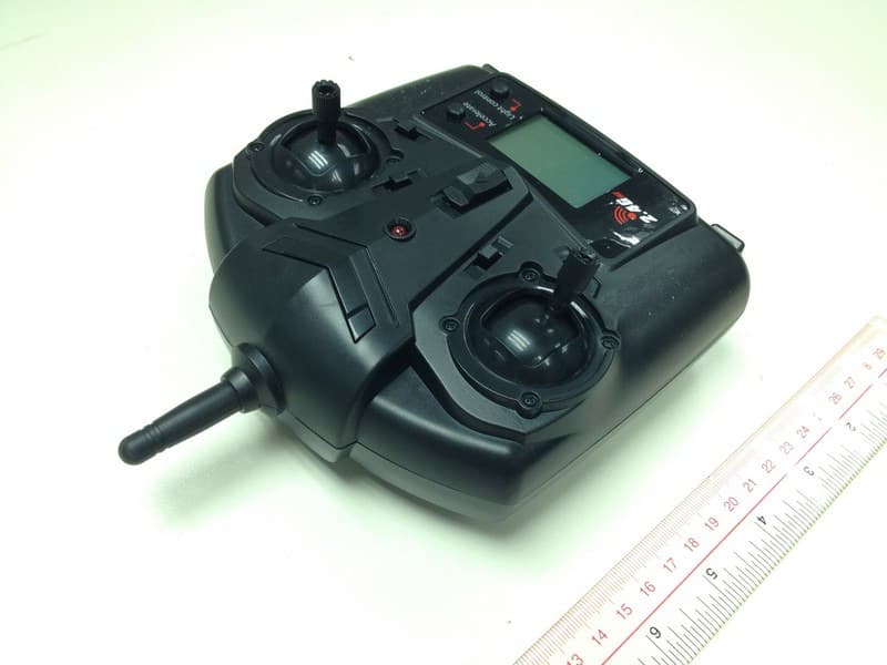 Radio Control Toys Transmitter - FCC ID ZKW20110520002 - Chenghai Udirc Toys Co.,Ltd (3)