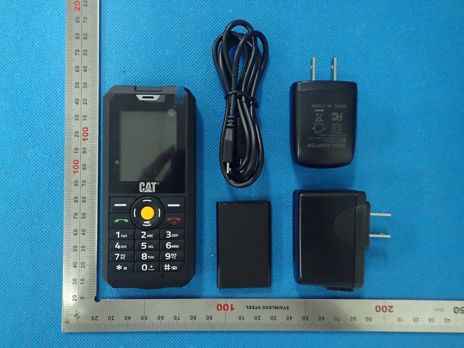 3G Feature phone - FCC ID ZL5B30 - Bullitt Group
