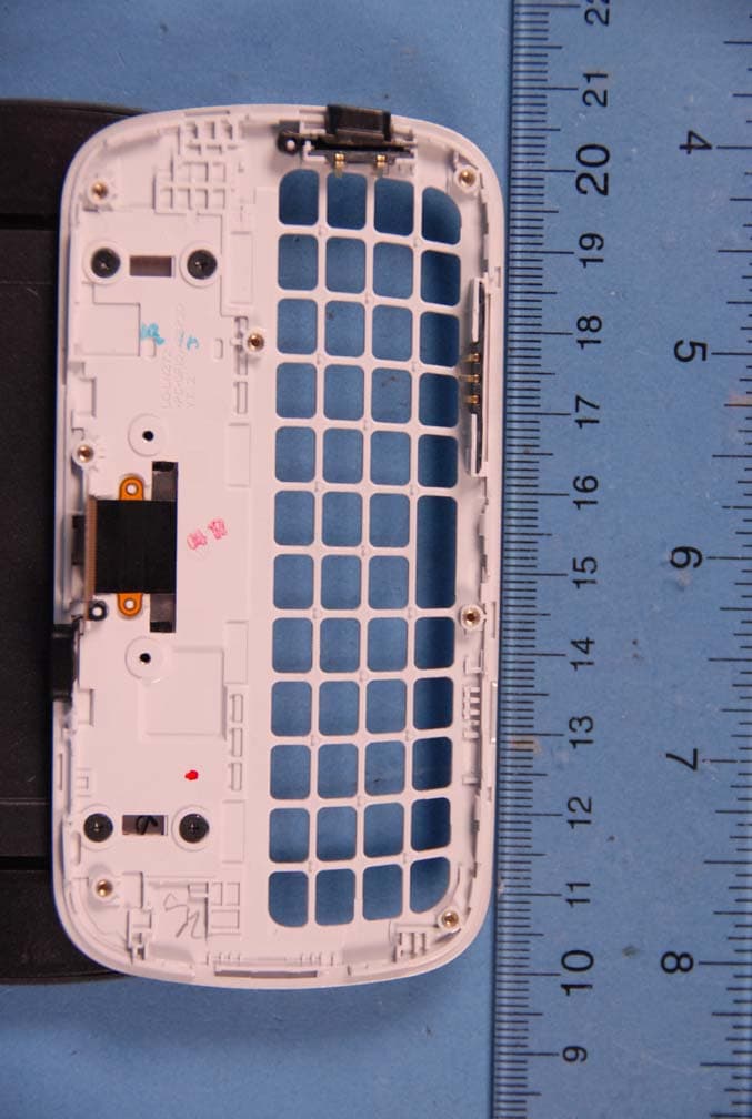 Cellular/PCS CDMA Phone with Bluetooth - FCC ID ZNFAN272 - LG Electronics USA, Inc. (3)