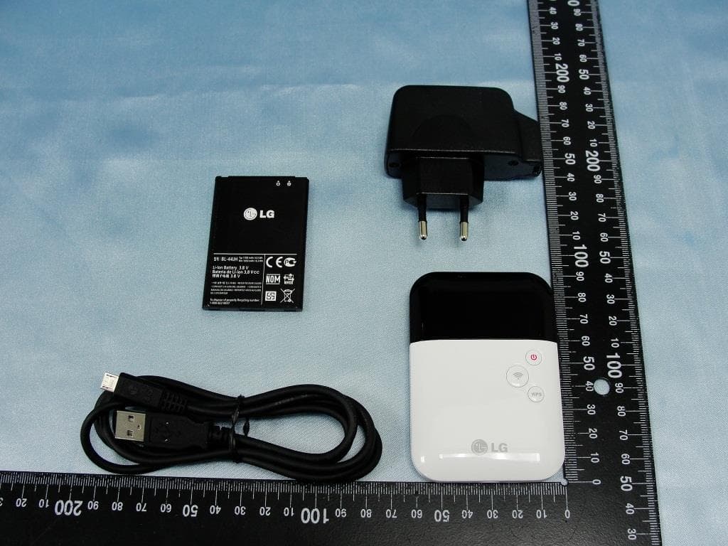 WCDMA & LTE Wireless Router with WLAN - FCC ID ZNFCR820 - LG Electronics USA, Inc. (2)