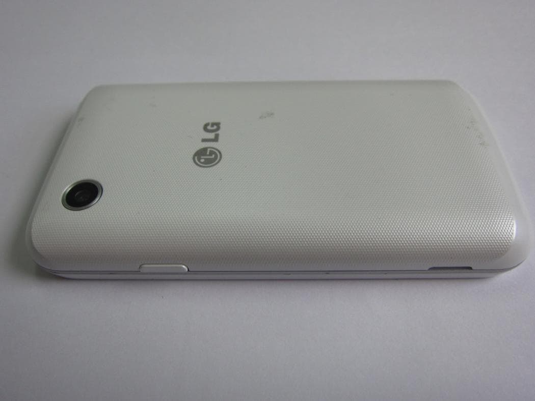 Multi-band WCDMA/GSM/EDGE Phone with WLAN and Bluetooth - FCC ID ZNFD160G - LG Electronics USA, Inc. (2)