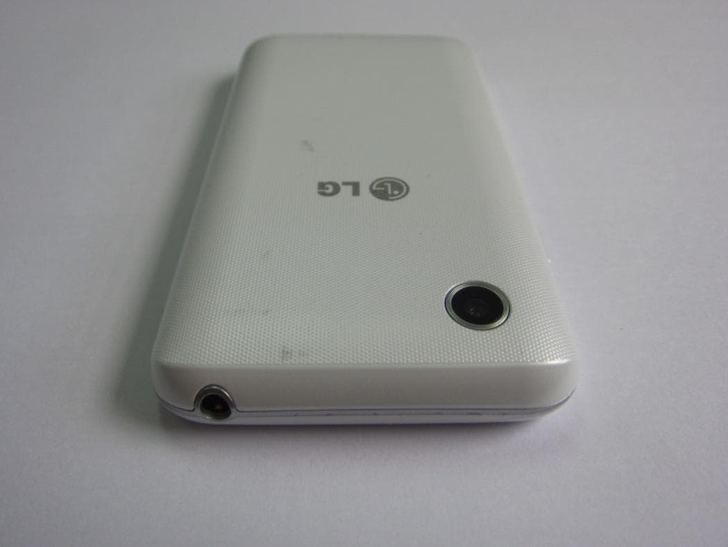 Multi-band WCDMA/GSM/EDGE Phone with WLAN and Bluetooth - FCC ID ZNFD160G - LG Electronics USA, Inc. (4)