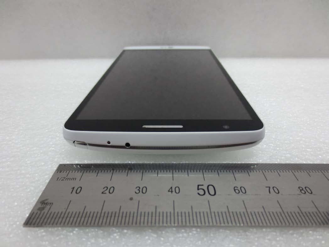 Cellular/PCS GSM/WCDMA Phone with WLAN and Bluetooth - FCC ID ZNFD690 - LG Electronics USA, Inc. (4)