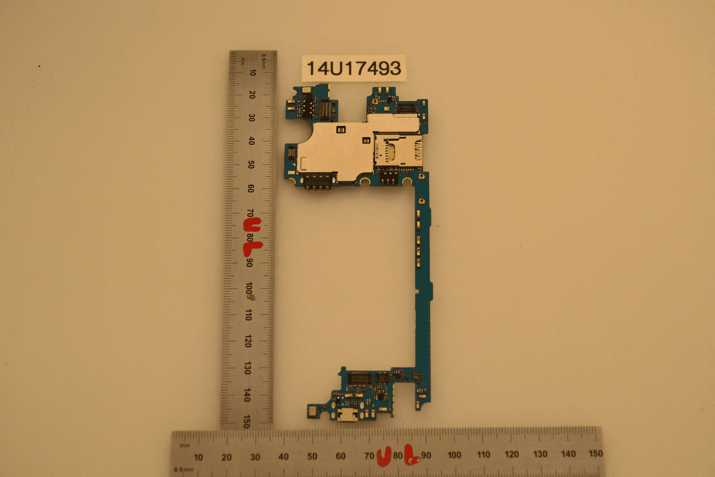 CDMA/LTE Phone + Bluetooth & DTS/UNII a/b/g/n + NFC - FCC ID ZNFD725 - LG Electronics USA, Inc. (5)