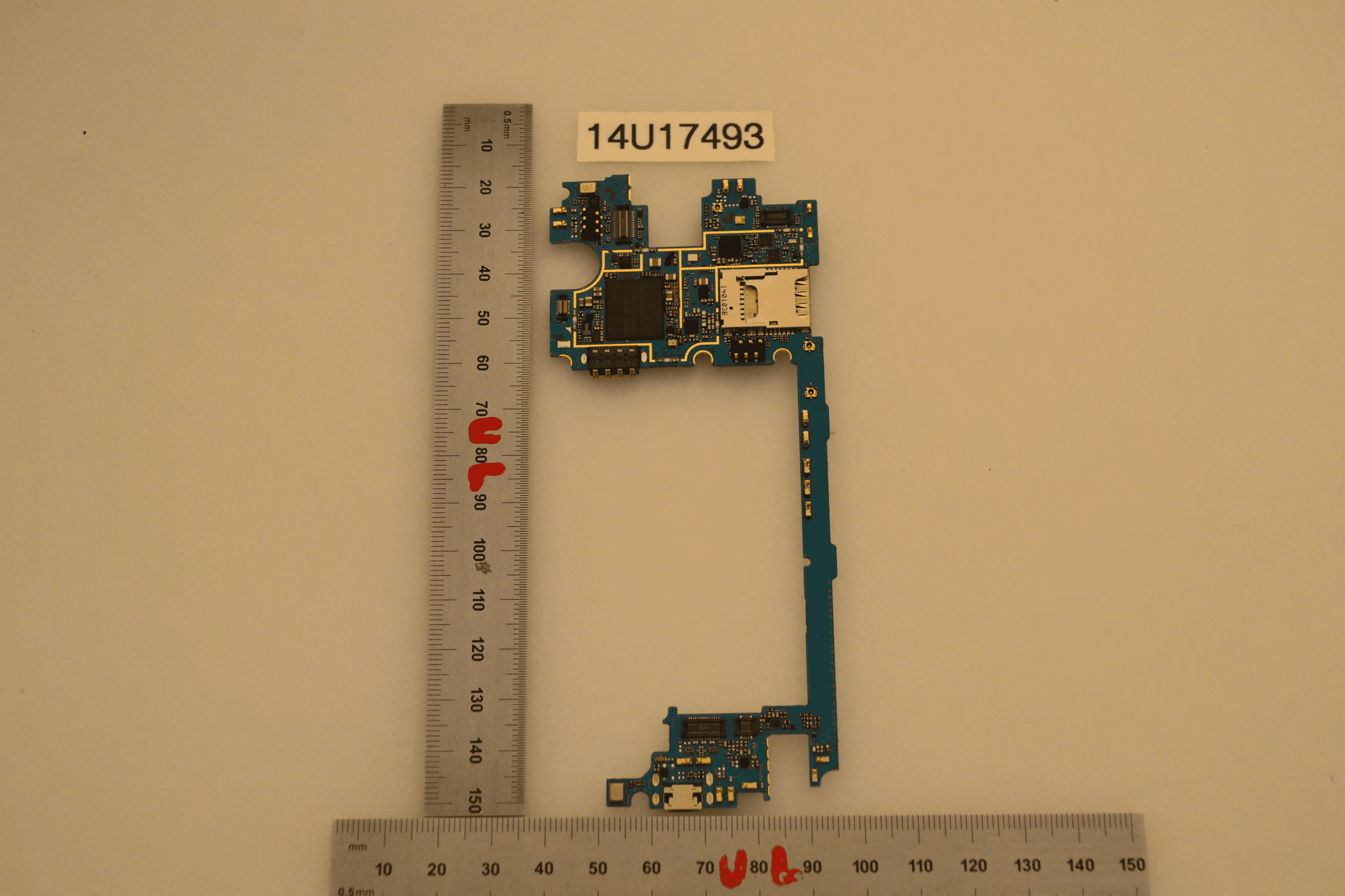 CDMA/LTE Phone + Bluetooth & DTS/UNII a/b/g/n + NFC - FCC ID ZNFD725 - LG Electronics USA, Inc. (4)